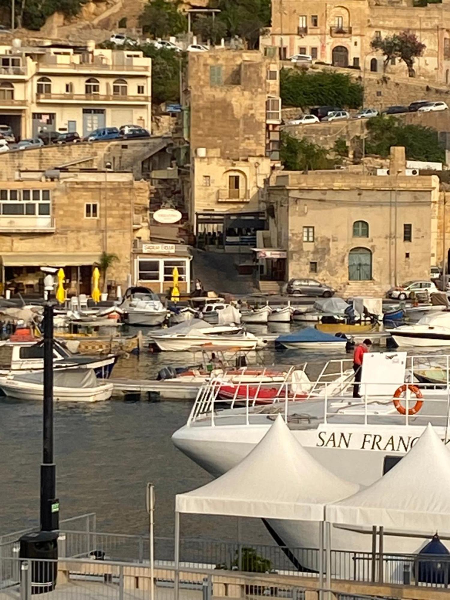 Gozo Dwejra Views Apartment San Lawrenz Bagian luar foto